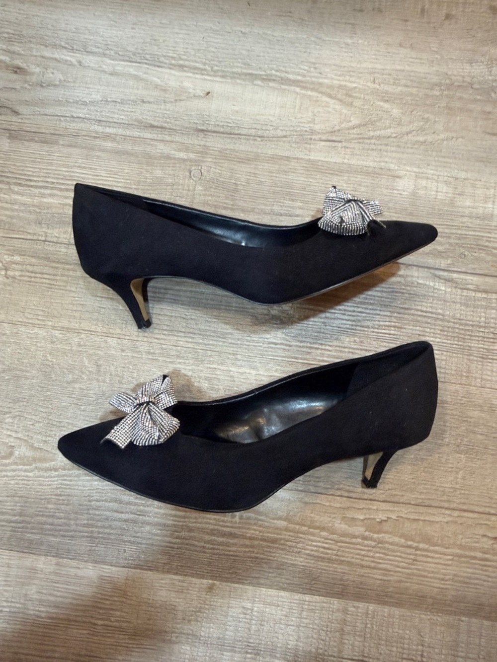 J. Crew Factory Black Suede Pointed Rhinestone Bow Low Pumps, Size 8 - Picture 4 of 7